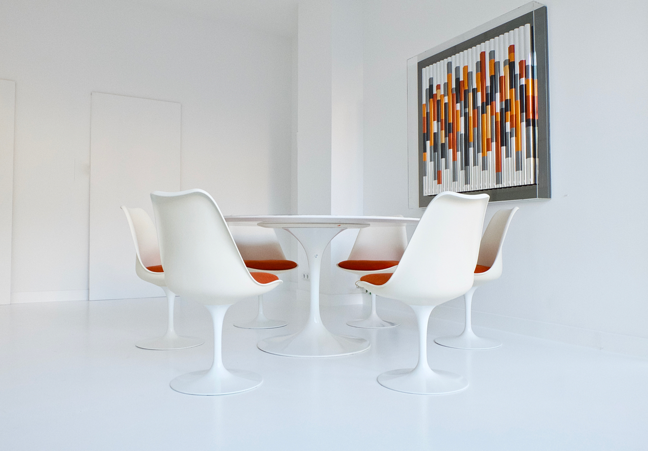 Eero saarinen, tulip dining set, knoll