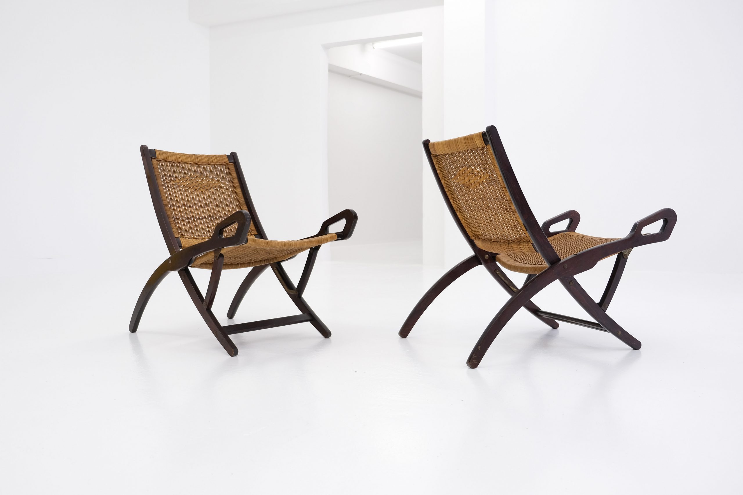 ninfea, gio ponti, Brevetti Reguitti, Fratelli Reguitti, folding chair, made in italy, italian modernism antibeige, interior, interior design, intérieur, midcentury, midcentury modern, modernism, vintage, design, collectible, art, elle decor, Domes, ideat, contemporary design, home design, vintage design