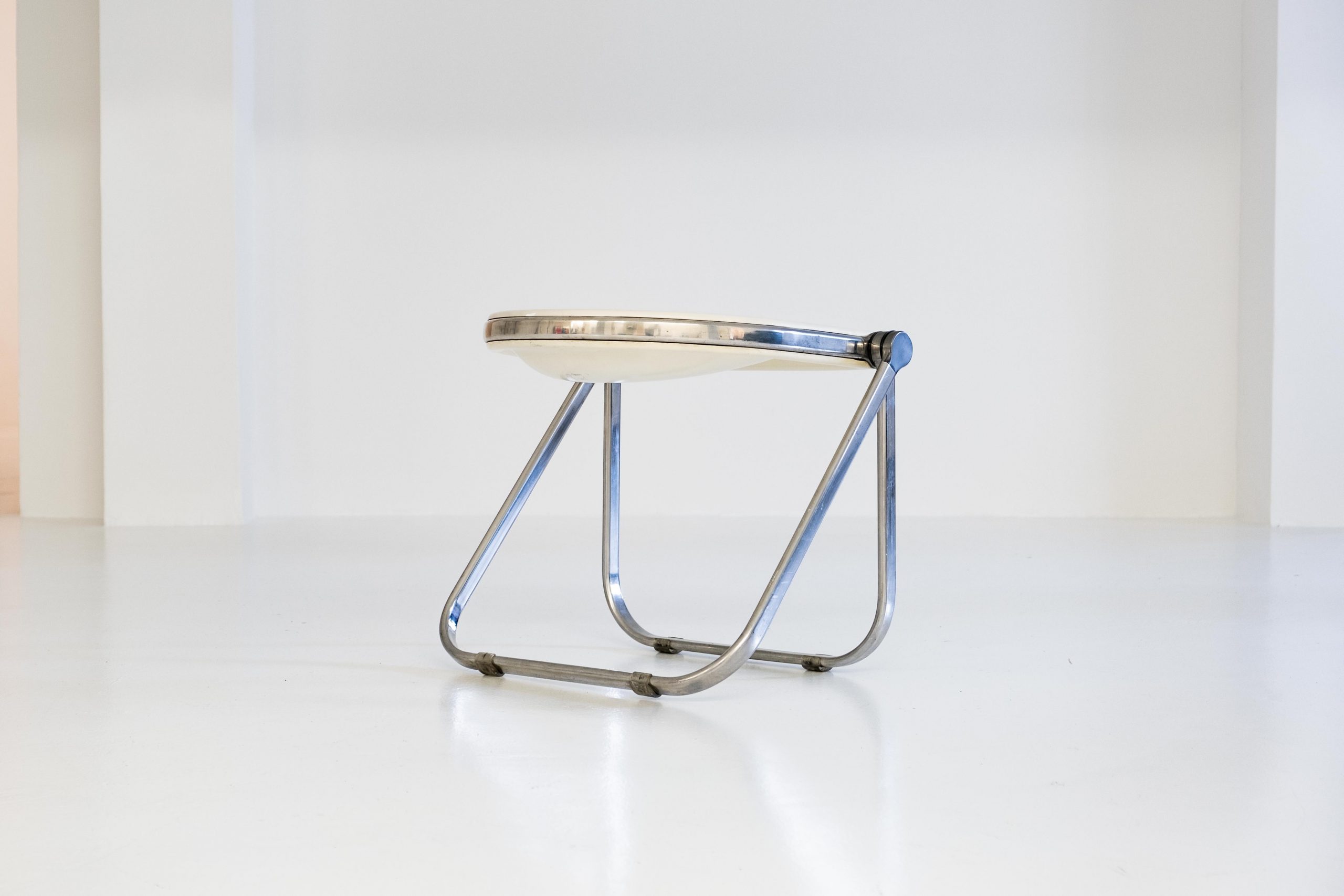 pluff, Pluff stool, Pluff chair, Giancarlo Piretti, anonima castelli