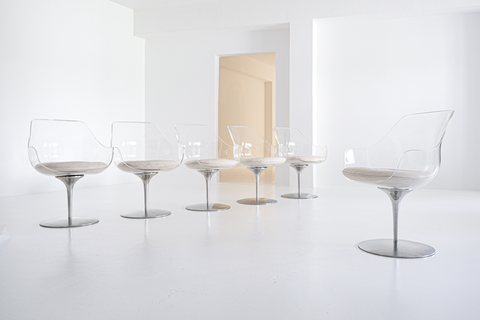 champagne chairs, champagne chair, estelle laverne, erwine laverne, laverne formes novellas, dining chair, dining set, french modernism, antibeige